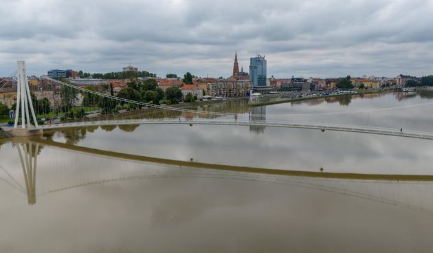 Pogled iz zraka na visoki vodostaj Drave u Osijeku, lipanj 2024. Pogled iz zraka na visoki vodostaj Drave u Osijeku, lipanj 2024.