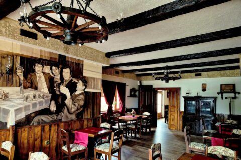 538723573_1182167857008016_8980987196480775936_n