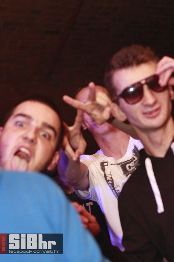 epic_petak_32 epic_petak_32