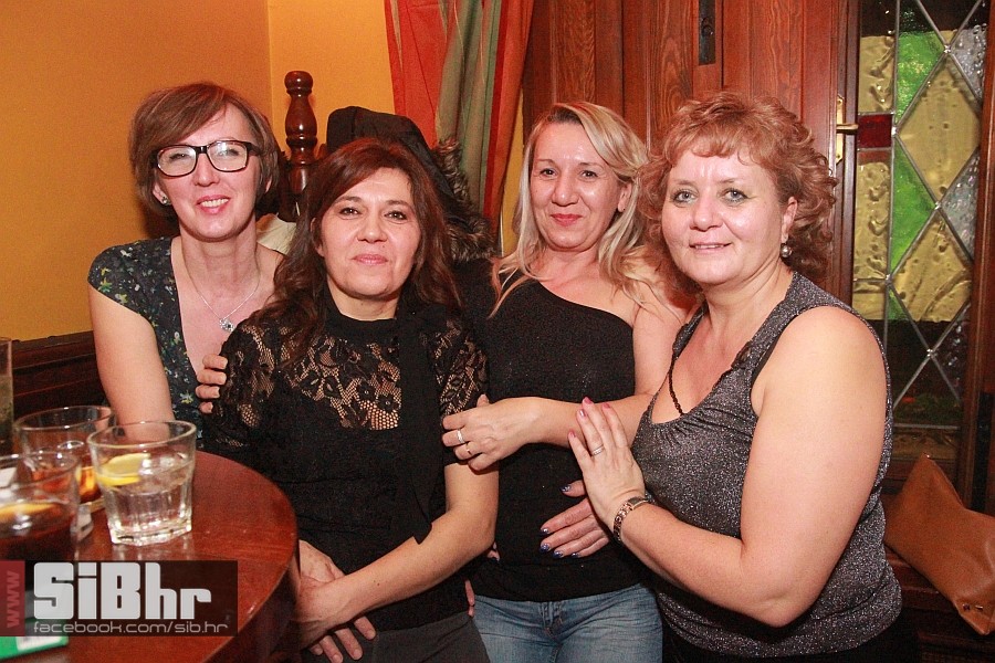 nocni_zivot_OldBridgePub_040120