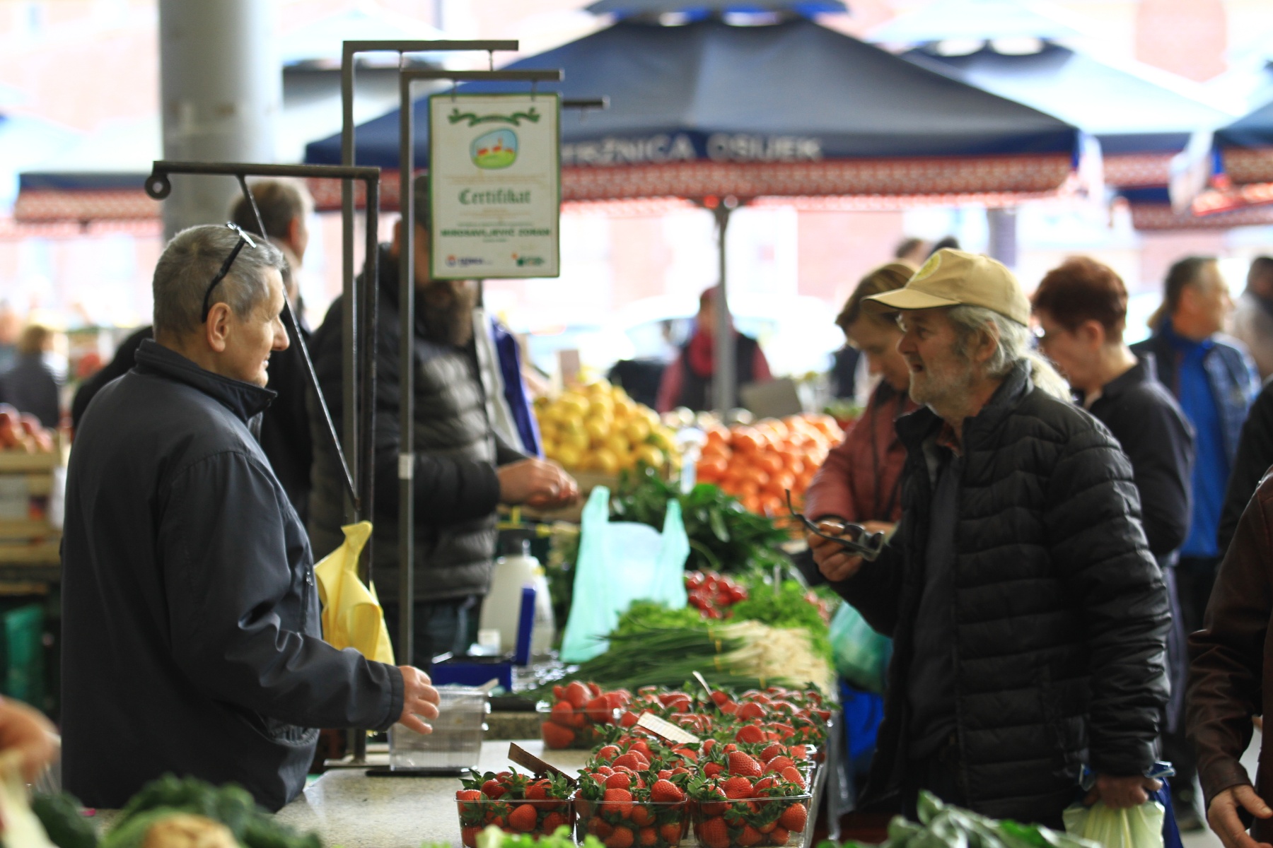 Osječka tržnica uoči Uskrsa 2022. Osječka tržnica uoči Uskrsa 2022.