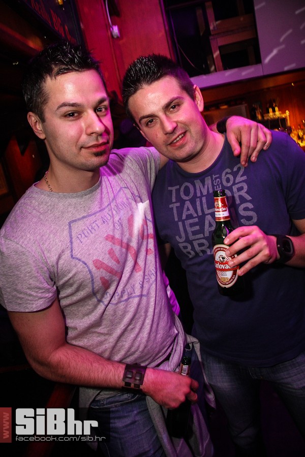 barka2303_16 barka2303_16