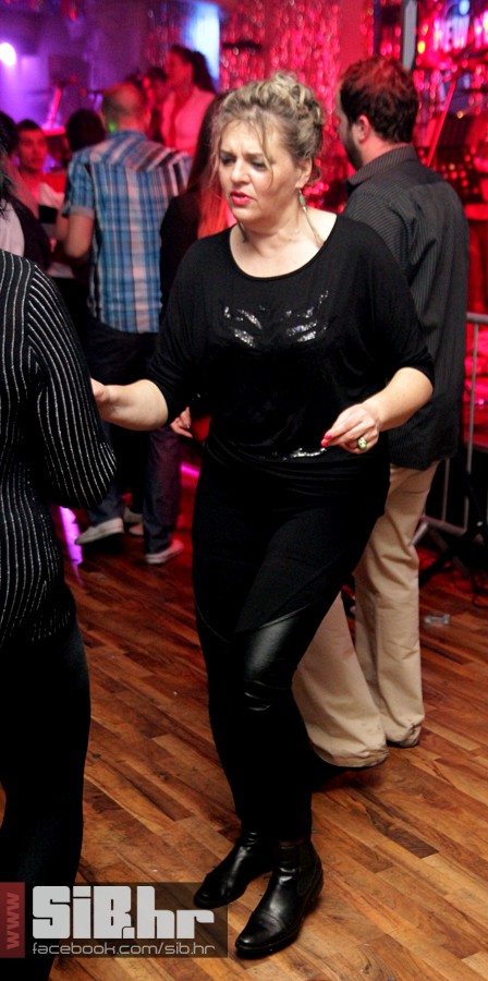 novagtrgkinolumiermediumlotus86 novagtrgkinolumiermediumlotus86