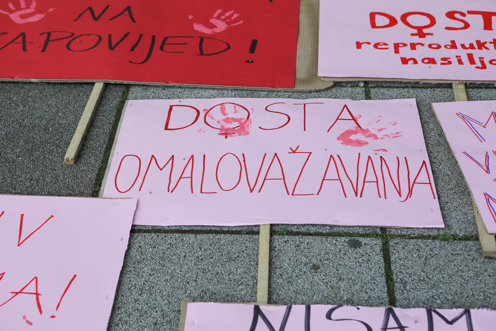 Prosvjed žena na Tregu slobode u Osijeku