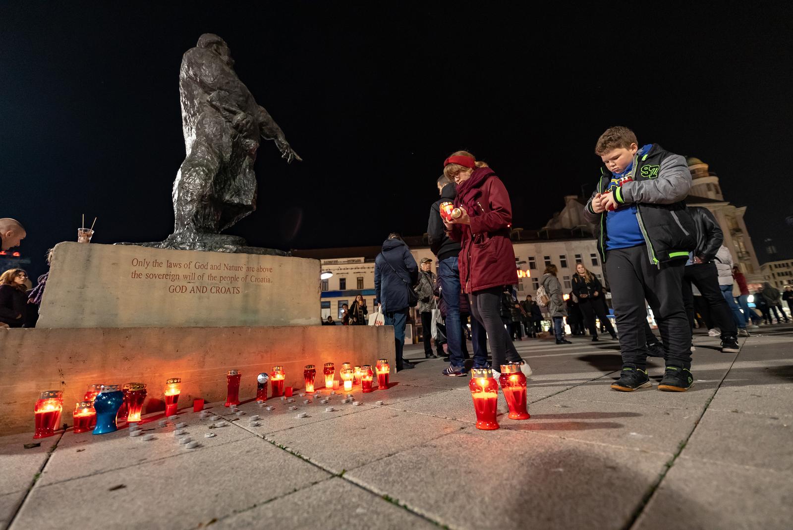Prosvjed protiv korona mjera u Osijeku