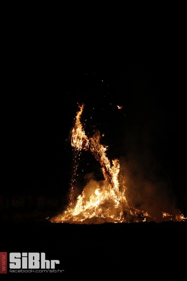 slama_dan_drugi_SiBhr_121 slama_dan_drugi_SiBhr_121