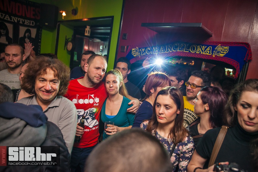 guzva_u_16ercu_barcelonapub_170