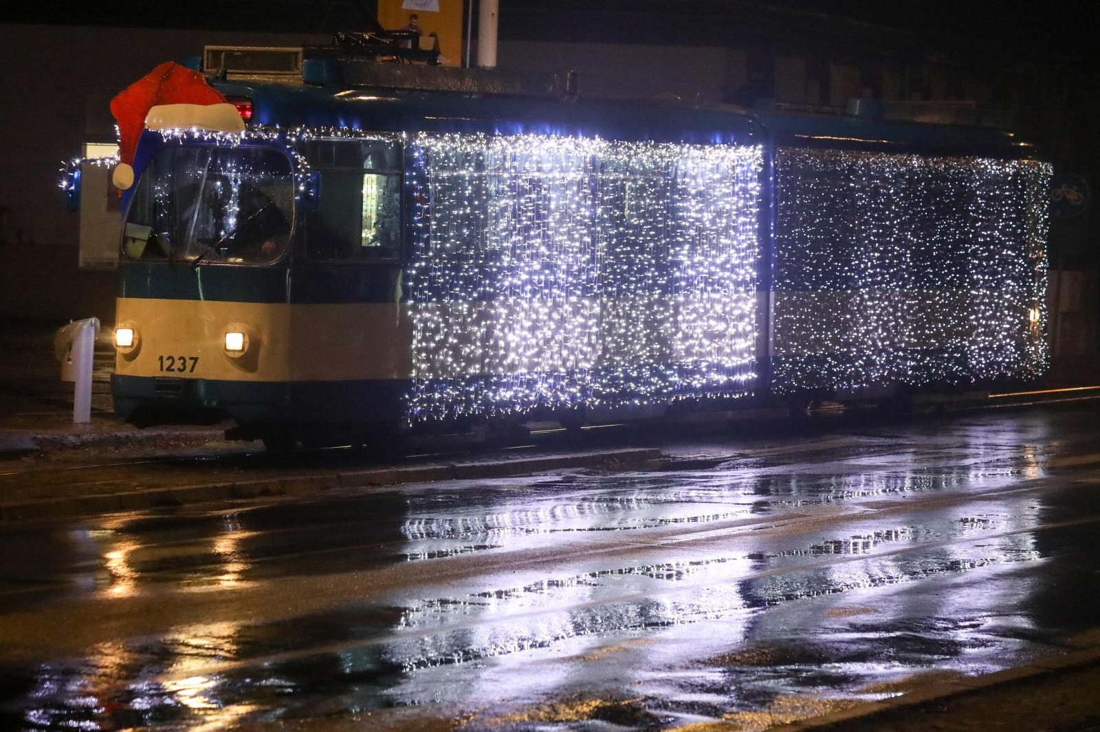 Božićni tramvaj ove godine vozi na redovnoj liniji