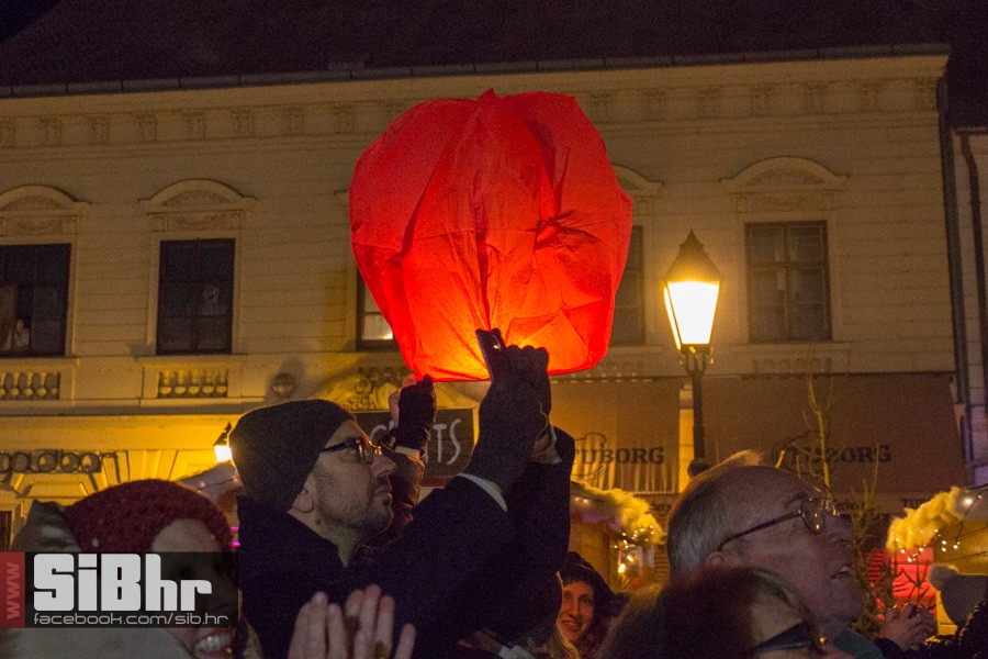 nova_godina_2016_trg_tvrdja_sib nova_godina_2016_trg_tvrdja_sib