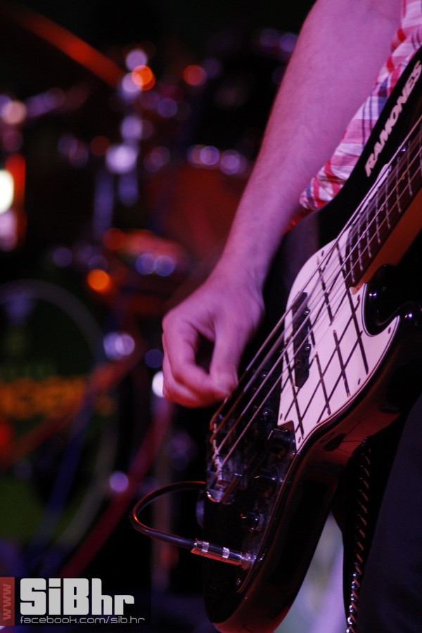 ufo_brkovi_zoran_33 ufo_brkovi_zoran_33