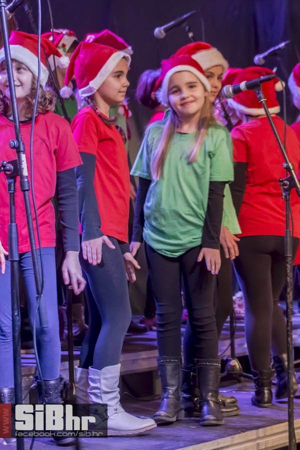 zumbici_bozicni_koncert_18