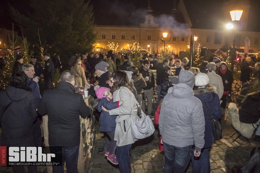 advent_prva_nedjelja_osijek_36