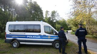 policija u šumi