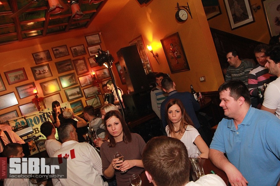 nocni_zivot_OldBridgePub_040120