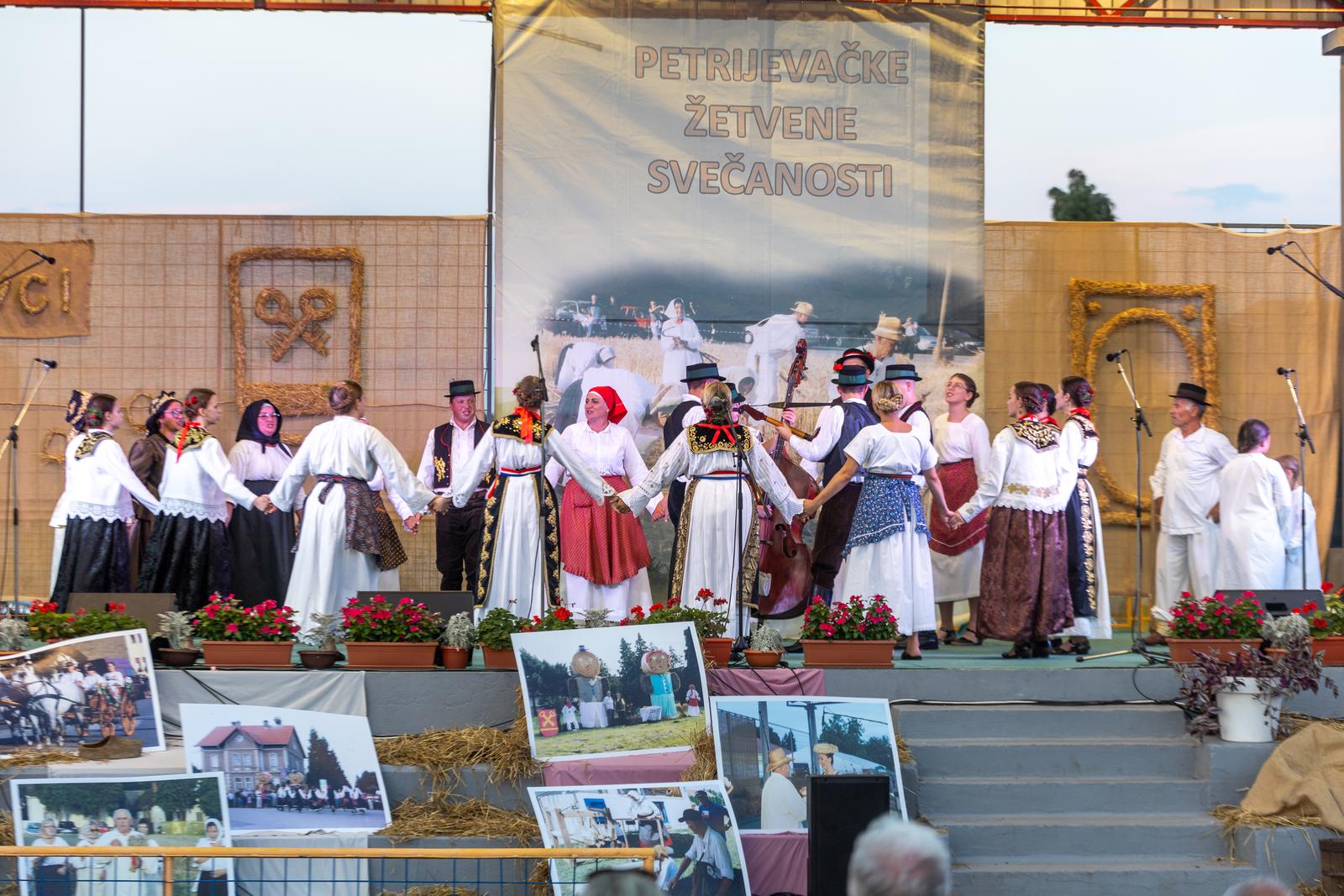 Održane jubilarne 30. Petrijevačke žetvene svečanosti