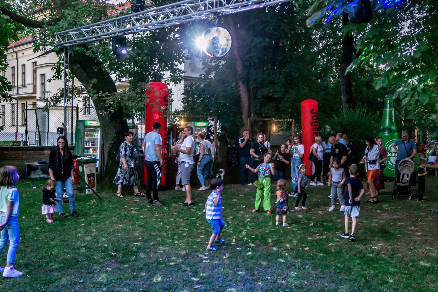Večeri vina i umjetnosti, srpanj 2022.