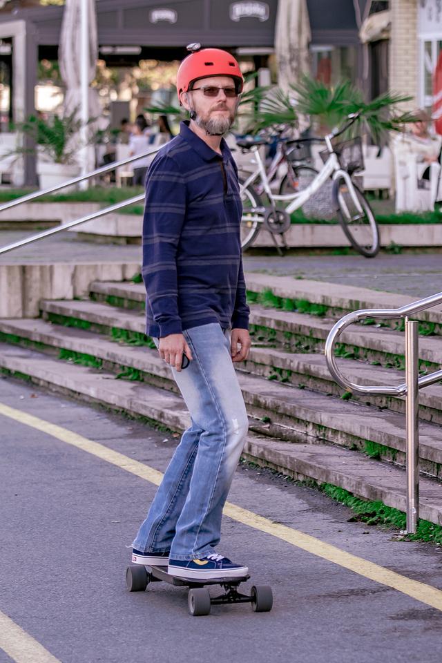 Legice i lege u nedjeljnoj šetnji Legice i lege u nedjeljnoj šetnji