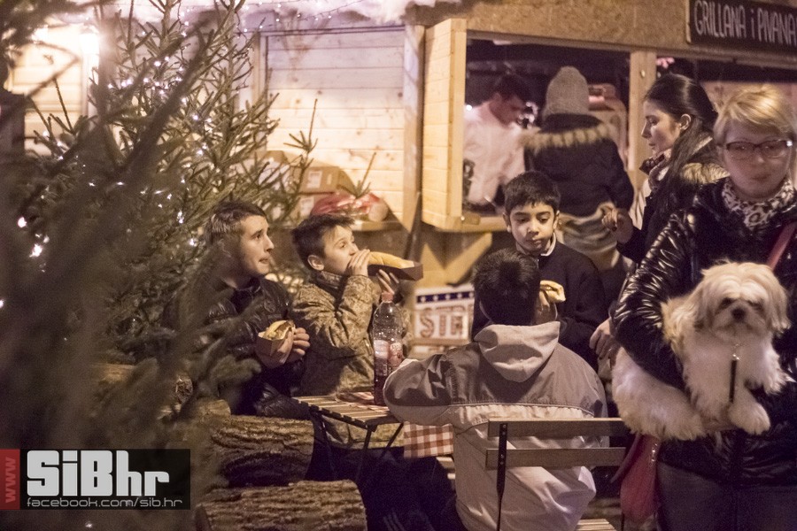 advent_prva_nedjelja_osijek_17