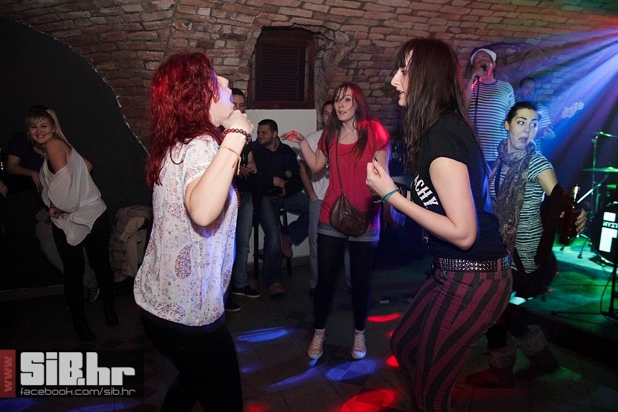 sexymotherfuckers_u_exitu_01032