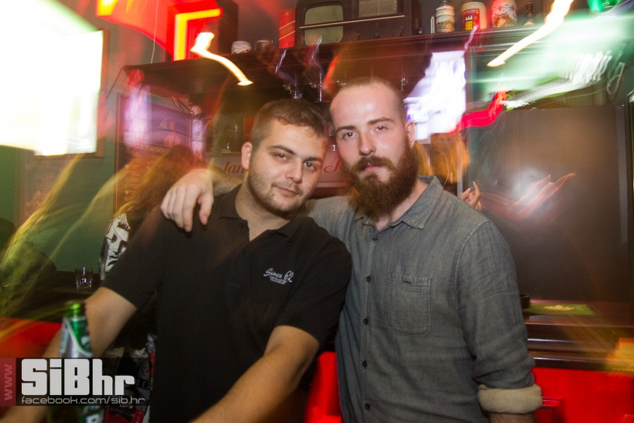 fort_pub_4