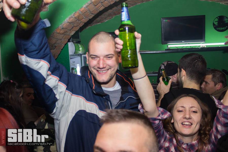 guzva_u_16ercu_EXIT_17 guzva_u_16ercu_EXIT_17