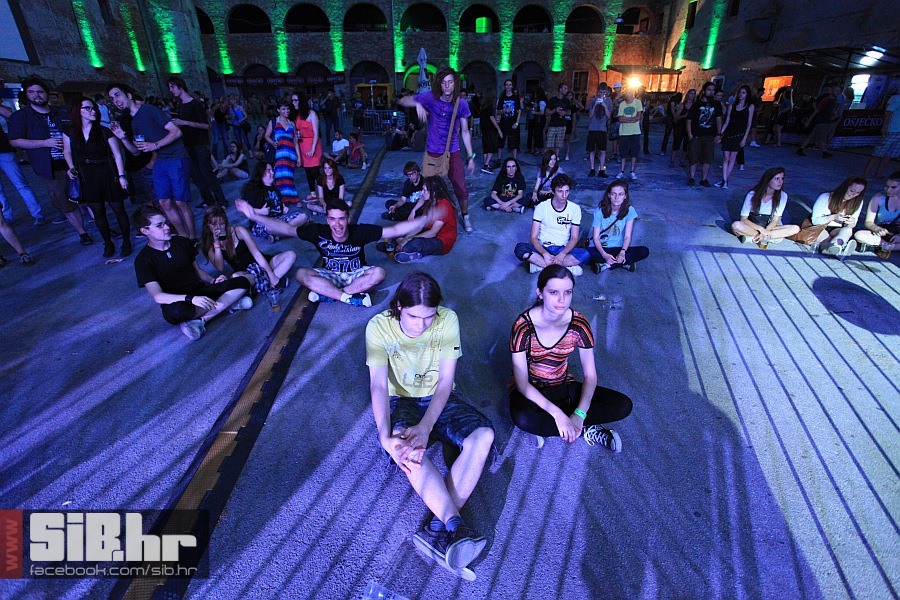 ufo_1_dan_07072012_sibhr_by_002