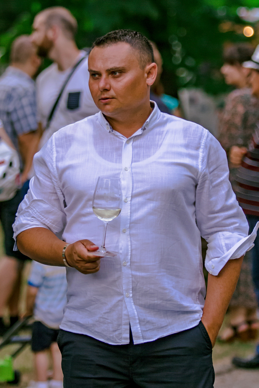 Večer vina i umjetnosti u Osijeku Večer vina i umjetnosti u Osijeku
