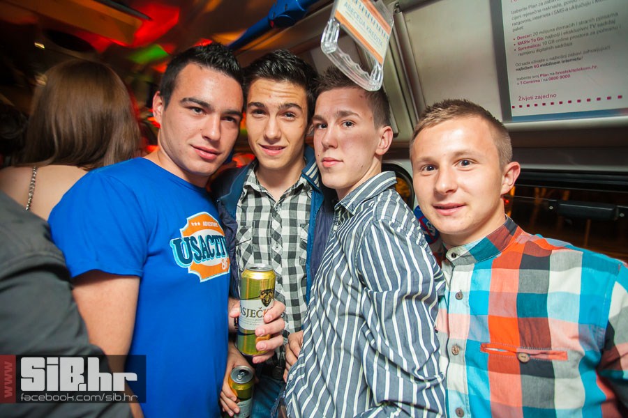 maturanti_tramvaj_party_1605201