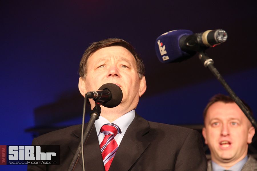 SvecanoOtvorenTrgSlobode_SiBhr_