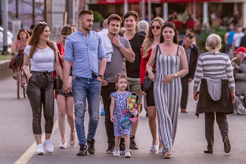 Osječani iskoristili lijepo vrijeme i neradni dan za uživanje na otvorenom
