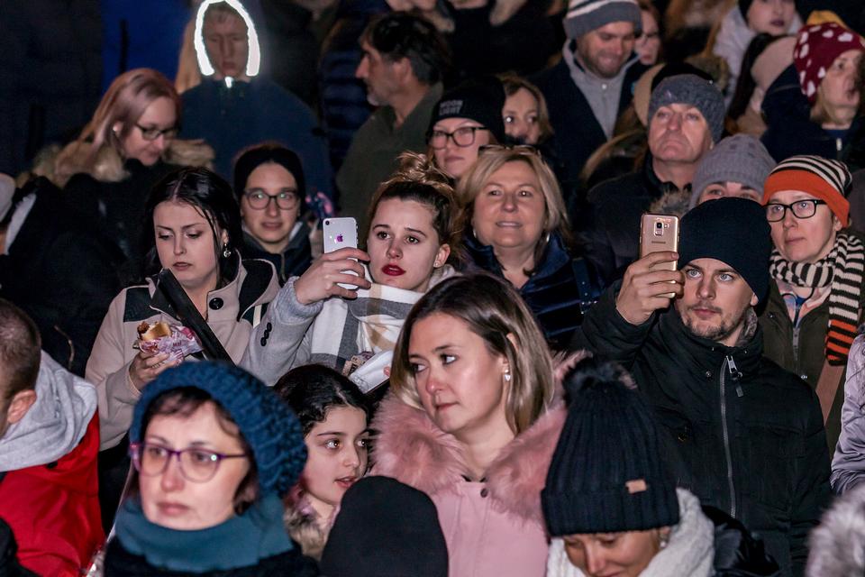 Mia Dimšić rasplesale svoje Osječane na Adventu u Tvrđi