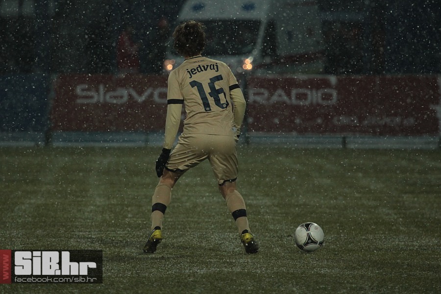 osijek_dinamo_2_1_10022013_sibh