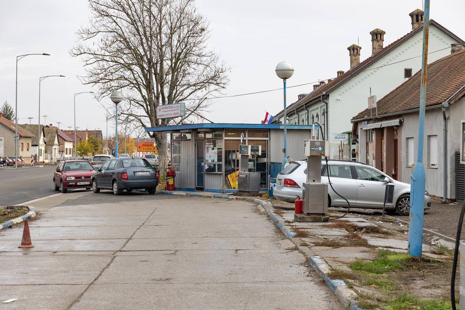 Ilegalna benzinska pumpa u centru Bizovca