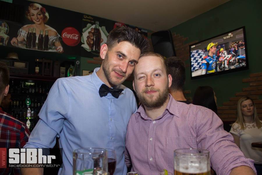 fort_pub_2