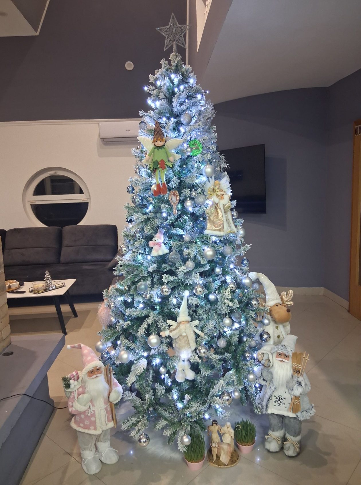 Božićna drvca 2025.