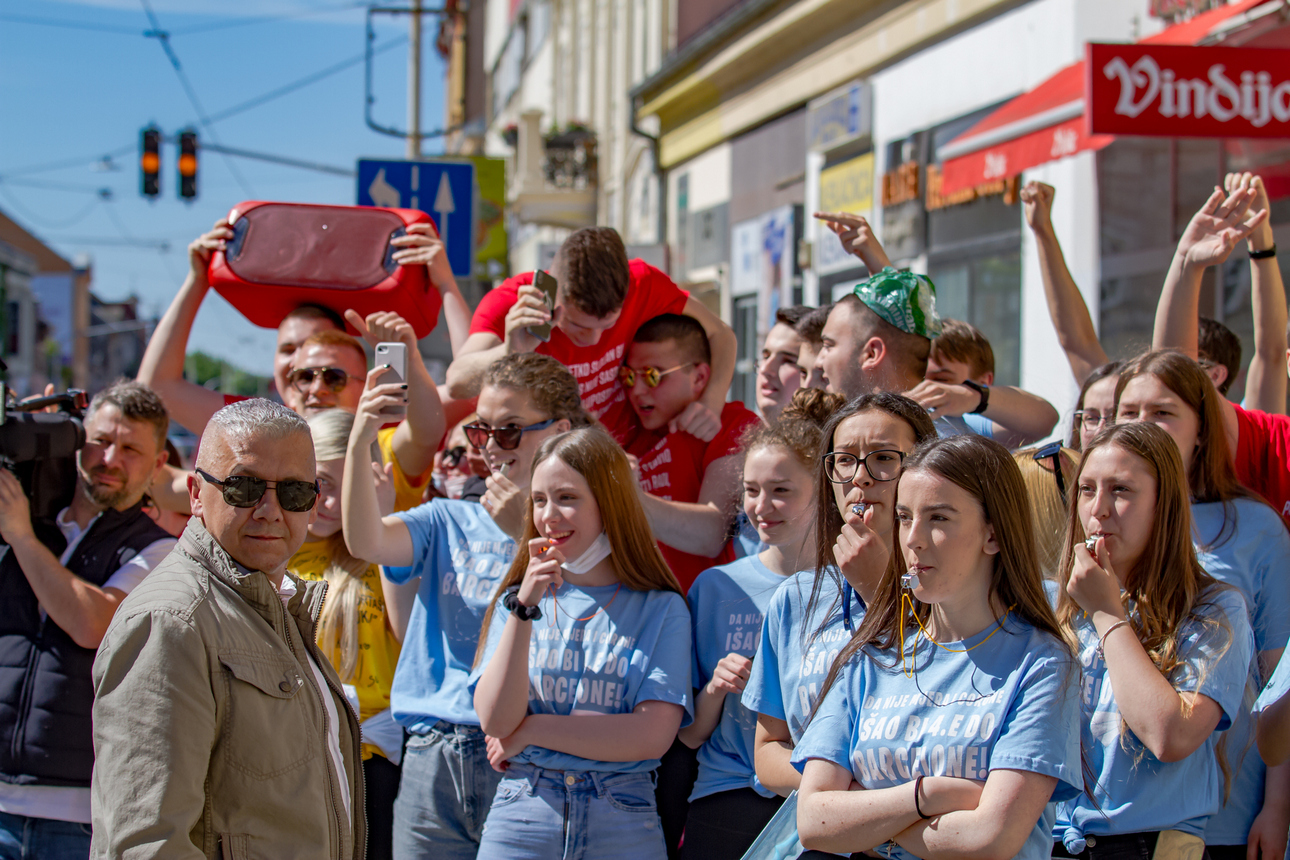 Maturanti slavili po Osijeku Maturanti slavili po Osijeku