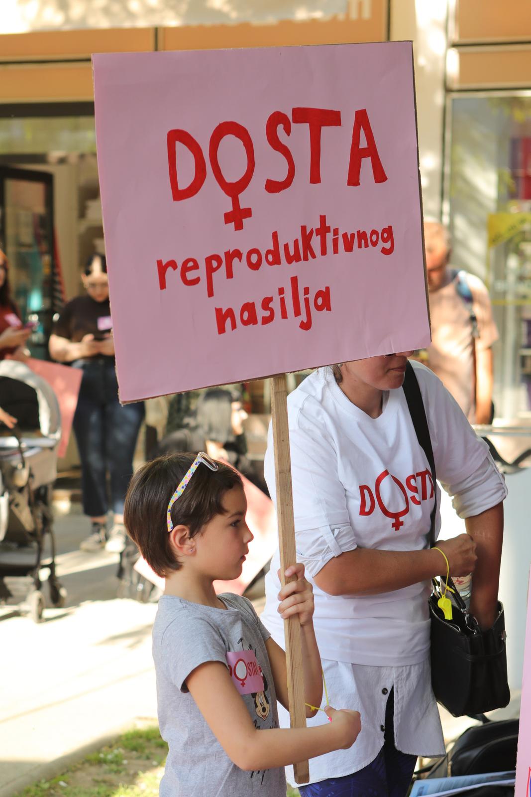 Prosvjed žena na Tregu slobode u Osijeku