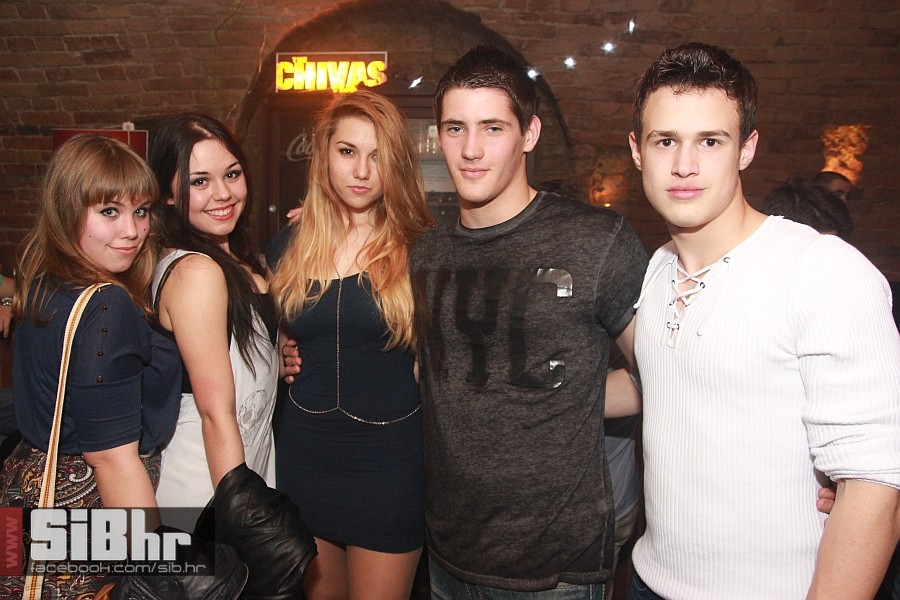 nocni_zivot_harem04012013_SiBhr