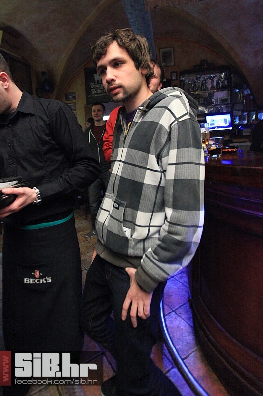 pullover_14032013_sibhr_015 pullover_14032013_sibhr_015