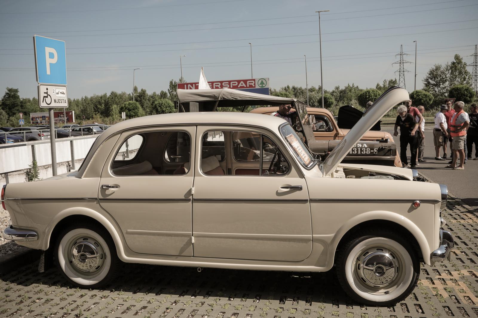 Oldtimeri u Portanovi
