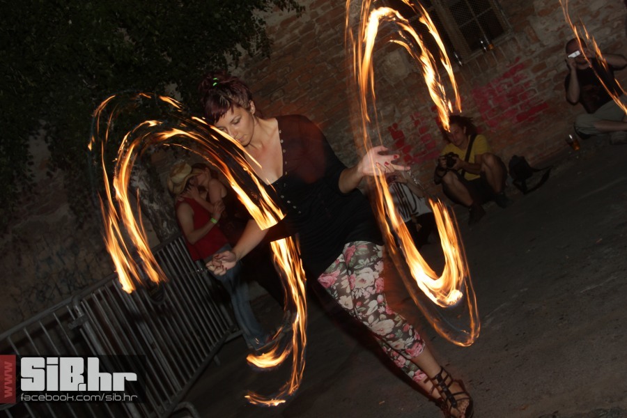 ufo_1_dan_07072012_sibhr_by_017