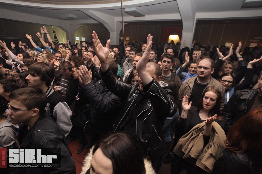 opca_opasnost_slavija_04042013_