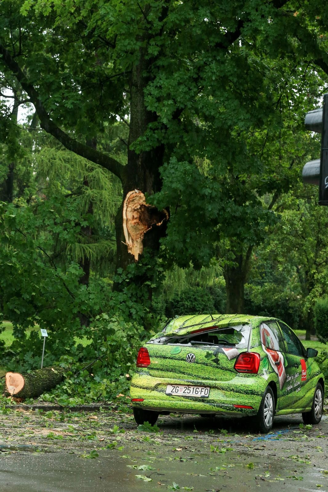 Olujno nevrijeme u Osijeku