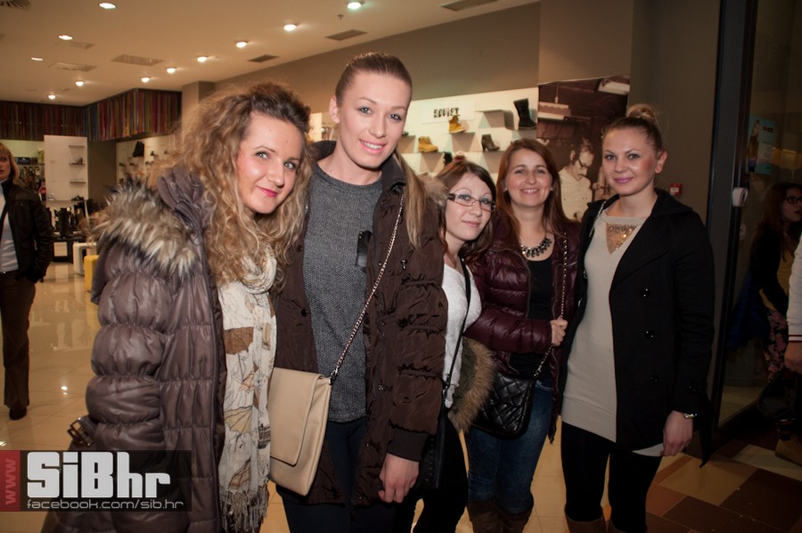 jelenarozga1412_SiBhr_17