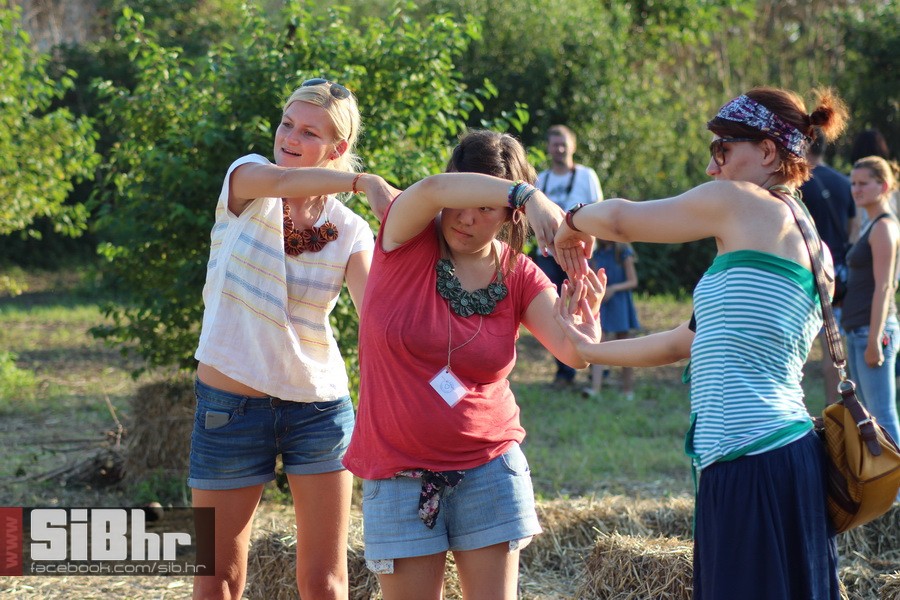 slama_dan_drugi_SiBhr_20 slama_dan_drugi_SiBhr_20