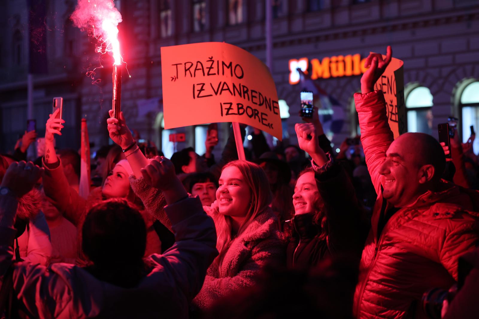 U Zagrebu veliki prosvjed protiv Covid potvrda
