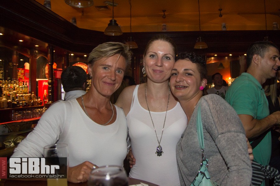 old_bridge_pub_9