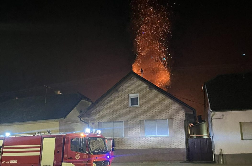 645761757_1648534296497936_1045776439912854527_n