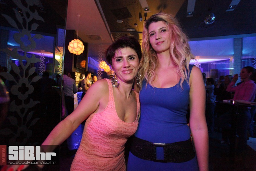 playboy_party_lotus_20102012_si