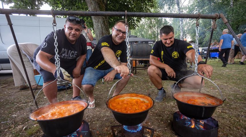 Fišijadom otvorene 18. Bizovačke ljetne večeri Fišijadom otvorene 18. Bizovačke ljetne večeri